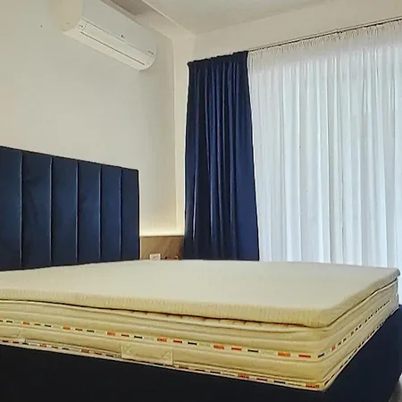 Lazuly 2 Bdr Luxury Apartment